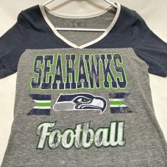 Seattle Seahawks Varsity Tee Women's Medium Retro V-Neck Short Sleeve Sporty GUC - Picture 8 of 8